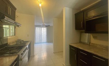 Casa en Renta en Cerrada Providencia, Apodaca | 3 Recámaras, Privada