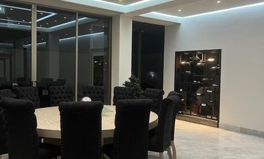 ¡En Renta Espectacular Residencia en Fuentes del Pedregal!