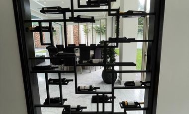 ¡En Renta Espectacular Residencia en Fuentes del Pedregal!