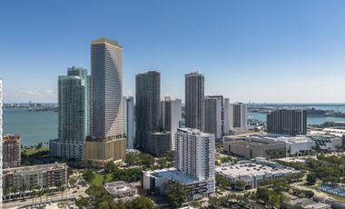 DEPARTAMENTO EN VENTA EN MIAMI 1 HABITACIÓN CON BAR, JACUZZI, ALBERCA
