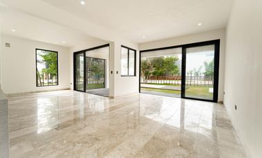 Casa en Venta y Renta en Lagos del sol