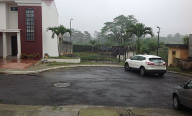 Venta departamento de 3 dormitorios 110m2 en Santo Domingo de los Tsáchilas