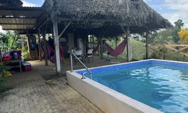 FINCA CON CASA DE 2 PISO / CAPIRA / 38 HECTAREA / RIO Y OJO DE AGUA JC