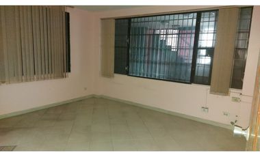 Remate Bancario /  9 Niveles con 1,900 mt2 y Piscina # 2162 cvd