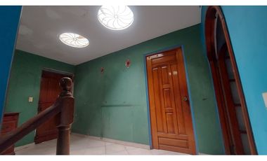 Remate Bancario /  9 Niveles con 1,900 mt2 y Piscina # 2162 cvd