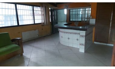 Remate Bancario /  9 Niveles con 1,900 mt2 y Piscina # 2162 cvd