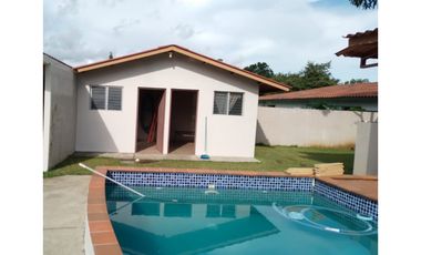 PACORA / UTIVE / 1000M / 5 HABITACION / PISCINA / BALCON / BOHIO /KU