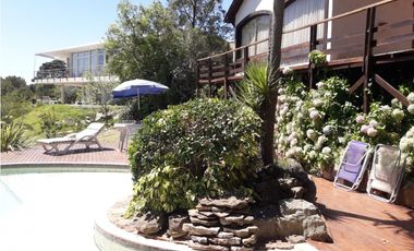 CASA DE ESTILO CON VISTA AL GOLF SIERRA DE LOS PADRES