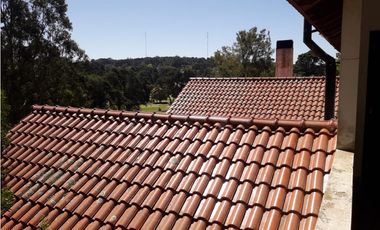 CASA DE ESTILO CON VISTA AL GOLF SIERRA DE LOS PADRES