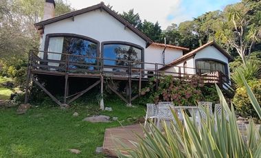 CASA DE ESTILO CON VISTA AL GOLF SIERRA DE LOS PADRES