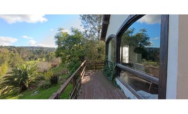CASA DE ESTILO CON VISTA AL GOLF SIERRA DE LOS PADRES