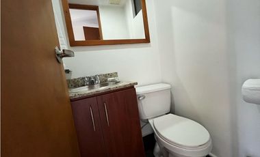 SE ARRIENDA APARTA ESTUDIO  EN CONQUISTADORES