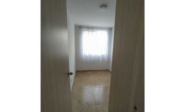 SE ARRIENDA APTO DE TRES HABITACIONES CONJUNTO AREZZO, ZIPAQUIRA