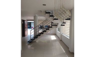 SE ARRIENDA CASA, CONJUNTO VALLE DE GUARATAROS