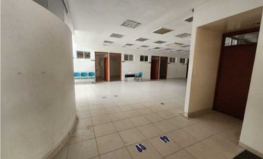 SE ARRIENDA CASA COMERCIAL, AREA 620 MT, EXCELENTE SECTOR.