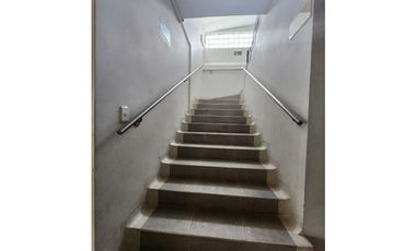 SE ARRIENDA CASA COMERCIAL, AREA 620 MT, EXCELENTE SECTOR.