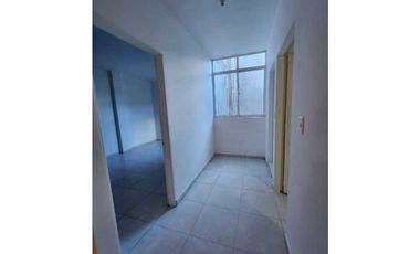SE ARRIENDA APTO DE DOS HABITACIONES, PARQUE INTRA
