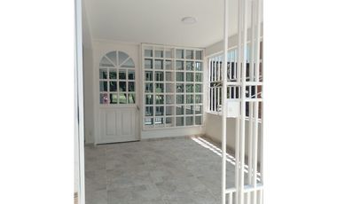 VENDO CASA CIUDAD DEL CAMPO