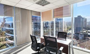 Oficina en Arriendo en A pasos del Metro Manquehue, Futura línea 7 del Metro, excelente conectiviad
