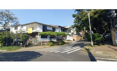 ALQUILA CASA CORPORATIVA 380 m2 SAN FERNANDO CALI