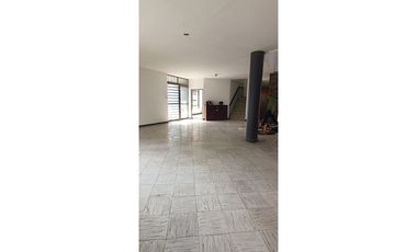 ALQUILA CASA CORPORATIVA 380 m2 SAN FERNANDO CALI