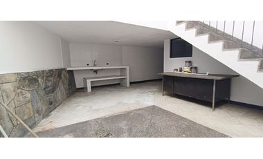 ALQUILA CASA CORPORATIVA 380 m2 SAN FERNANDO CALI