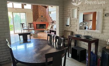 Casa en Venta en EXCELENTE UBICACION VISVIRI/ ALONSO CAMARGO 109/254 M2 LAS CONDES