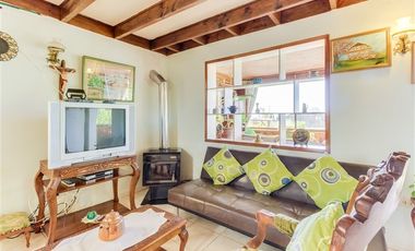 Casa en Arriendo en Condominio Los Pitigues, Algarrobo. A solo Minutos de la playa