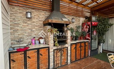 Casa en Venta en La Marina / Pintor El Greco