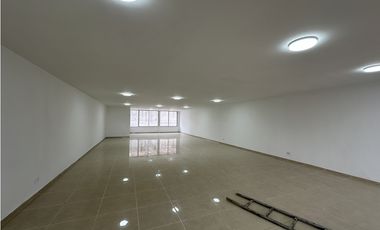 MODERNO EDIFICIO MEDIANERO PARA ESTRENAR IDEAL ENTIDADES EUCARISTICO