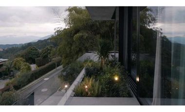 VENTA DE CASA DE LUJO EN EL POBLADO PARA ESTRENAR.