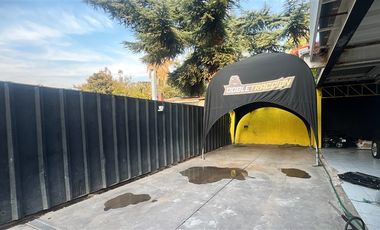 Local Comercial en Arriendo en Av. Vitacura / La Aurora