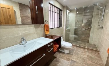 Renta apartamento en Rósales