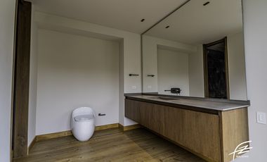 PENTHOUSE EN VENTA EN EL POBLADO,MEDELLN