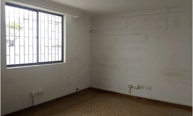 ALQUILO CASA COMERCIAL LA FLORA