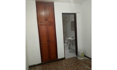 ALQUILO CASA COMERCIAL LA FLORA