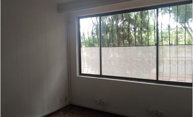 ALQUILO CASA COMERCIAL LA FLORA