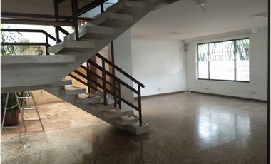 ALQUILO CASA COMERCIAL LA FLORA