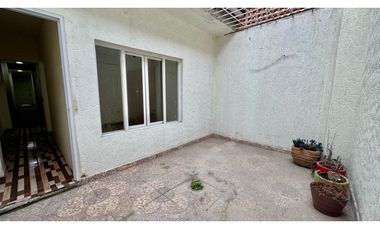 Casa multifamiliar con local en venta - Barrio Obrero Palmira Valle