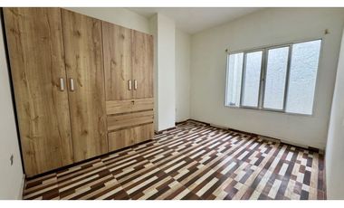 Casa multifamiliar con local en venta - Barrio Obrero Palmira Valle