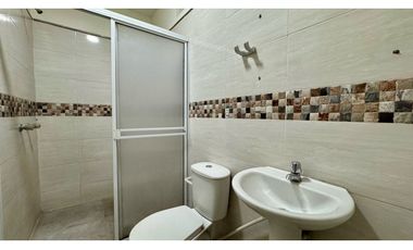 Casa multifamiliar con local en venta - Barrio Obrero Palmira Valle