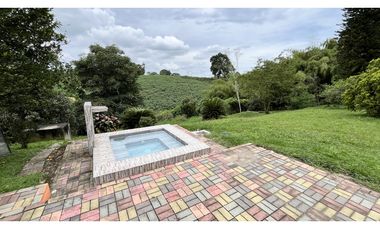 VENTA DE FINCA-HOTEL EN MONTENEGRO, QUINDO, COLOMBIA