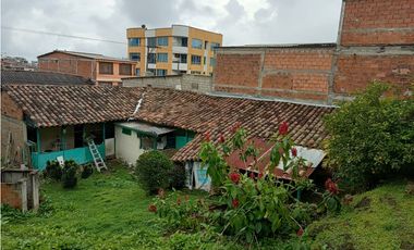 CASA LOTE EN VENTA EN CENTRO DE VILLAMARA | VENTA CASA