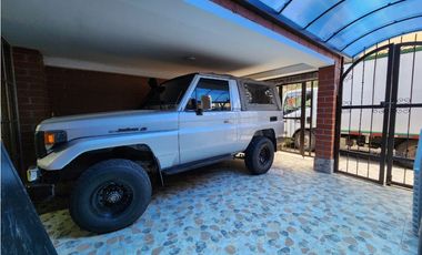 Venta de casa Independiente en la Estrella