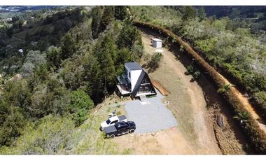 Finca tipo chalet a 12 minutos del aeropuerto JMC Guarne San José