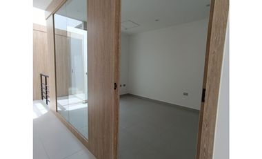 ARRIENDO OFICINAS PARQUE PRINCIPAL LA CEJA ANTIOQUIA