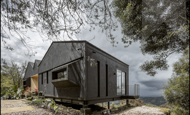 CASA CAMPESTRE, LOTE INDEPENDIENTE, entrando por Sajonia