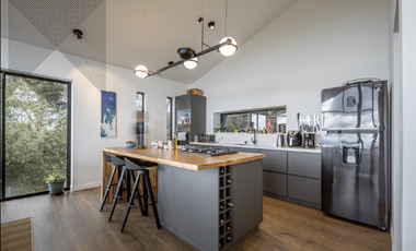 CASA CAMPESTRE, LOTE INDEPENDIENTE, entrando por Sajonia