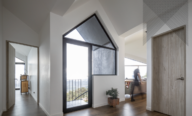 CASA CAMPESTRE, LOTE INDEPENDIENTE, entrando por Sajonia