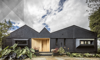 CASA CAMPESTRE, LOTE INDEPENDIENTE, entrando por Sajonia